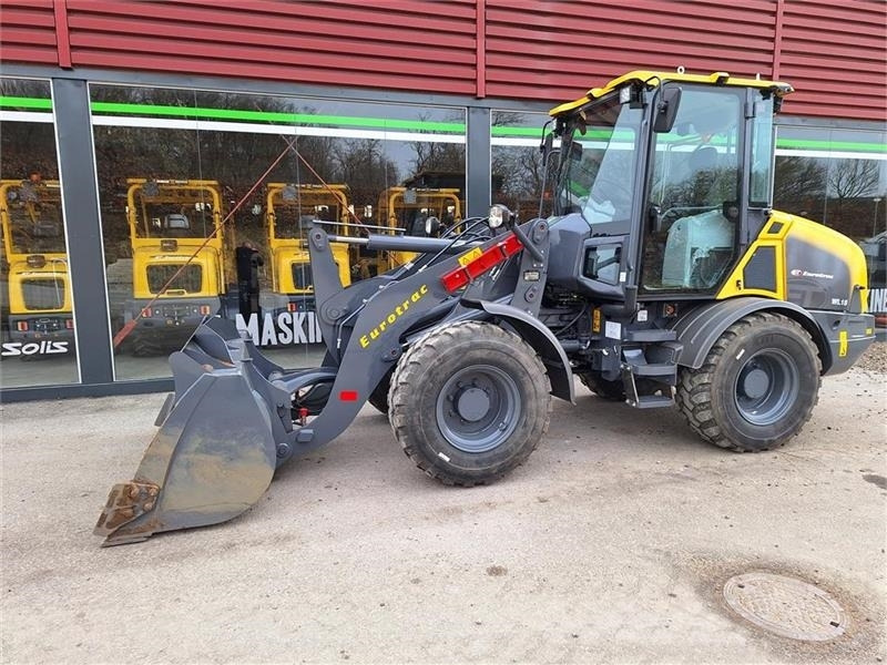 Eurotrac WL18 - Chargeuse sur pneus: photos 2 Eurotrac WL18 - Chargeuse sur pneus: photos 2