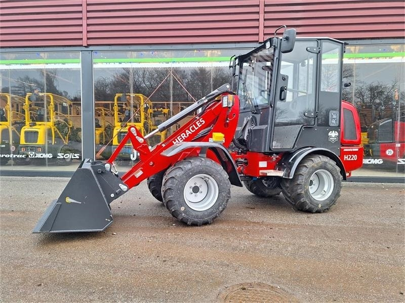 Heracles H220  - Valet de ferme: photos 2 Heracles H220  - Valet de ferme: photos 2