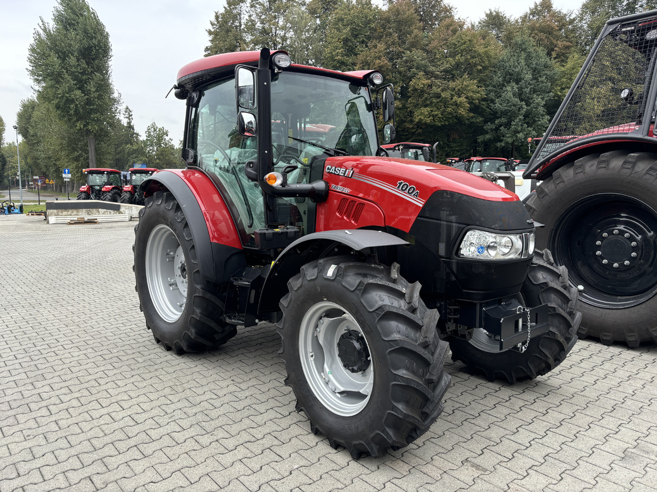 CASE FARMALL 100A - Tracteur agricole: photos 1 CASE FARMALL 100A - Tracteur agricole: photos 1