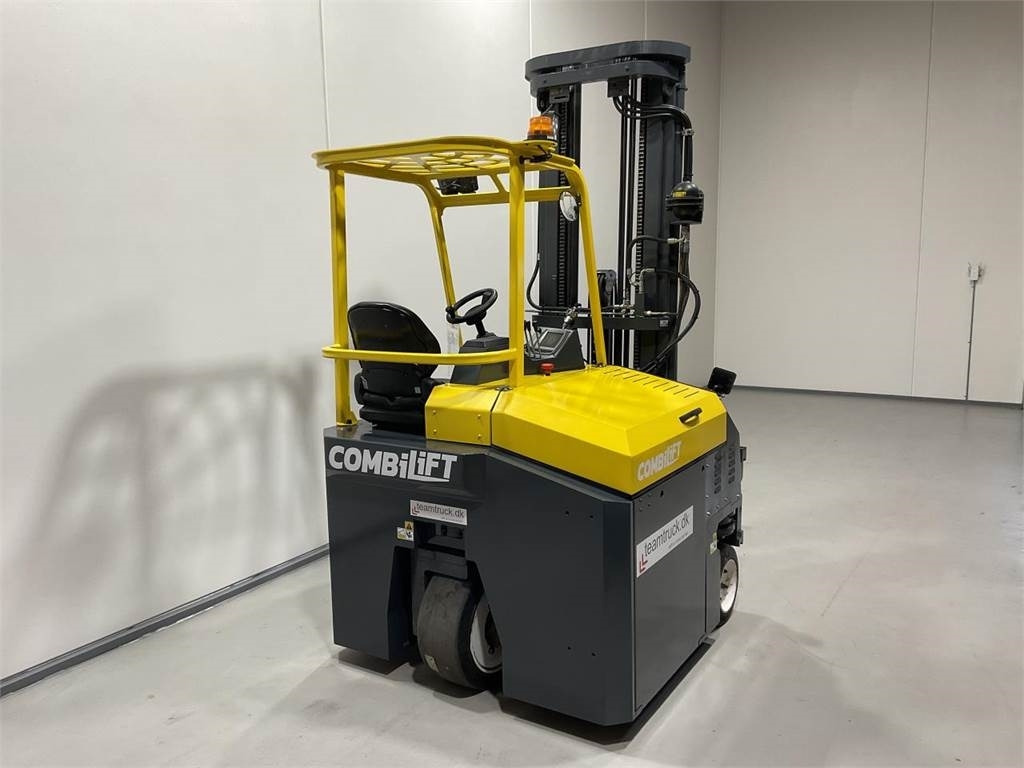 Combilift CBE3000 - Chariot multidirectionnel: photos 2 Combilift CBE3000 - Chariot multidirectionnel: photos 2