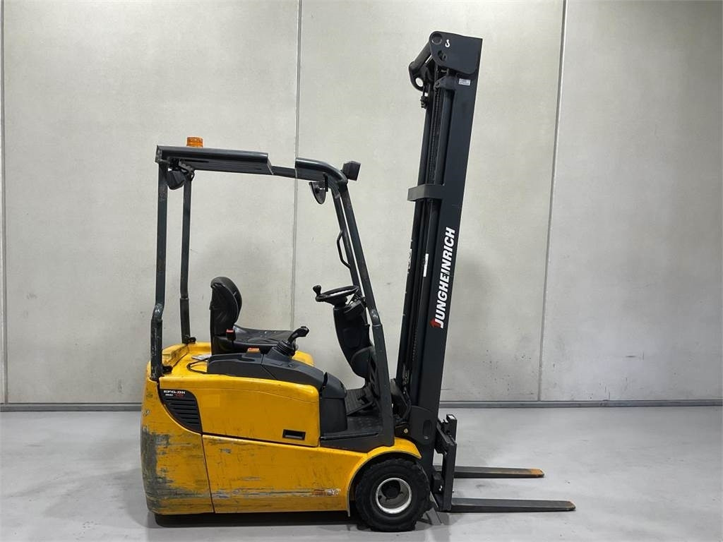 Jungheinrich EFG DHAC15MPGE - Chariot élévateur électrique: photos 1 Jungheinrich EFG DHAC15MPGE - Chariot élévateur électrique: photos 1