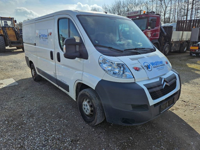 Citroën Jumper 30 2,2 HDi 130 Box - Fourgonnette: photos 3 Citroën Jumper 30 2,2 HDi 130 Box - Fourgonnette: photos 3