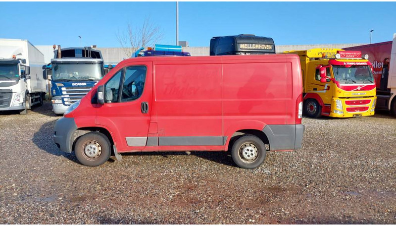 Peugeot Boxer 330 2,2 HDi - Fourgon utilitaire: photos 5 Peugeot Boxer 330 2,2 HDi - Fourgon utilitaire: photos 5
