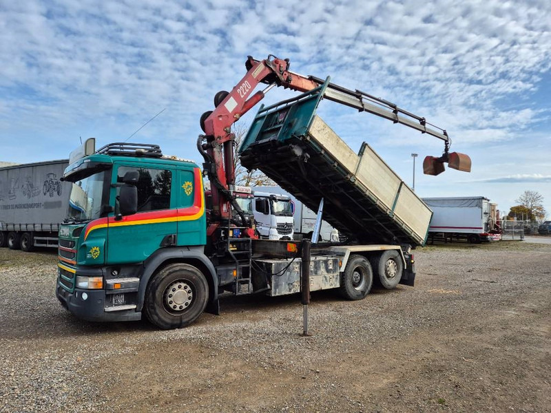 Scania P450 6x2/4 // HMF 2223 K4 // 3-way tip - Camion grue: photos 4 Scania P450 6x2/4 // HMF 2223 K4 // 3-way tip - Camion grue: photos 4