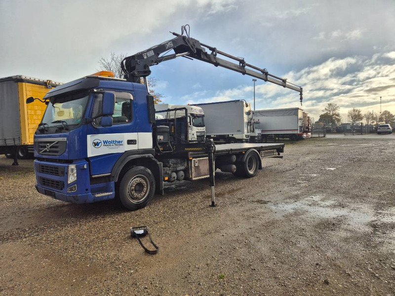 Volvo FM 330 4x2 // Hiab 122 ES-4 HIDUO // - Camion grue: photos 1 Volvo FM 330 4x2 // Hiab 122 ES-4 HIDUO // - Camion grue: photos 1