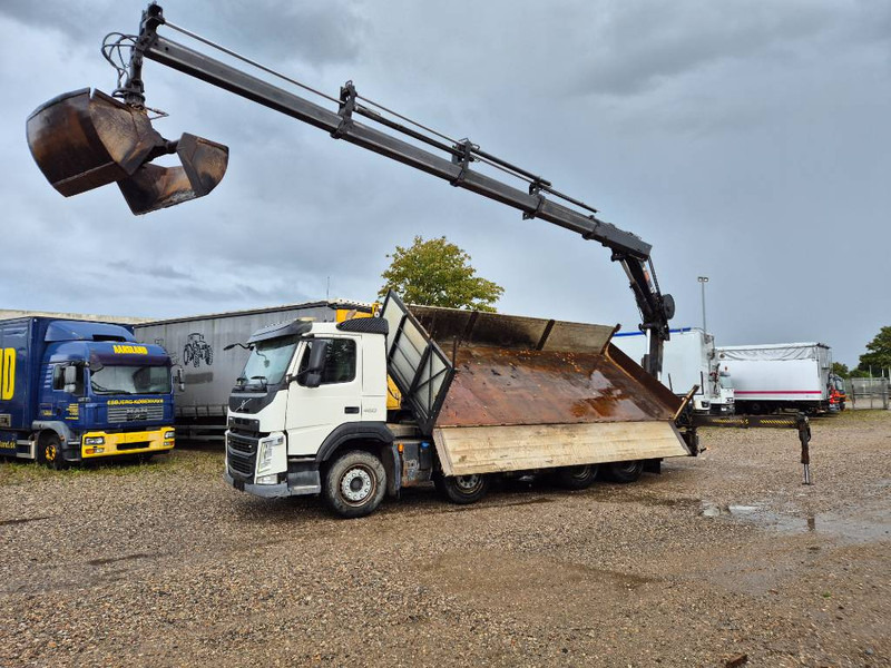 Volvo FM 460 8x4/4 //HIAB 211 EP-4 // 3 sidetip - Camion grue: photos 1 Volvo FM 460 8x4/4 //HIAB 211 EP-4 // 3 sidetip - Camion grue: photos 1
