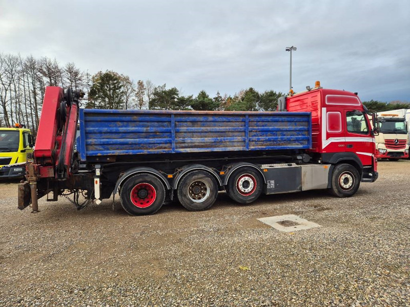Camion grue Volvo FMX 500 8x4/4 // HMF 2120 K4 // 3 side tipper: photos 13