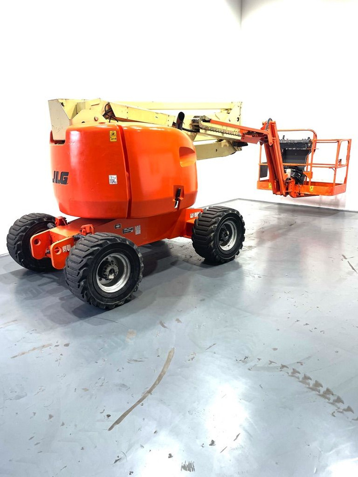 JLG 450AJ - Nacelle articulée: photos 3 JLG 450AJ - Nacelle articulée: photos 3