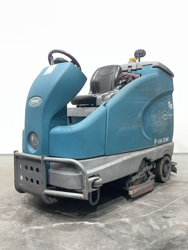 Tennant T16 - Autolaveuse: photos 1 Tennant T16 - Autolaveuse: photos 1