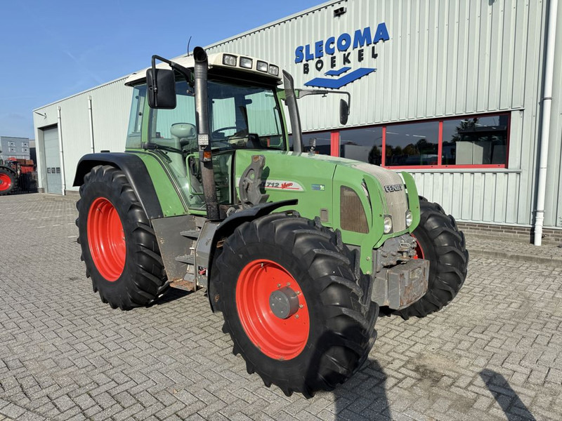 Fendt 712 Vario - Tracteur agricole: photos 4 Fendt 712 Vario - Tracteur agricole: photos 4
