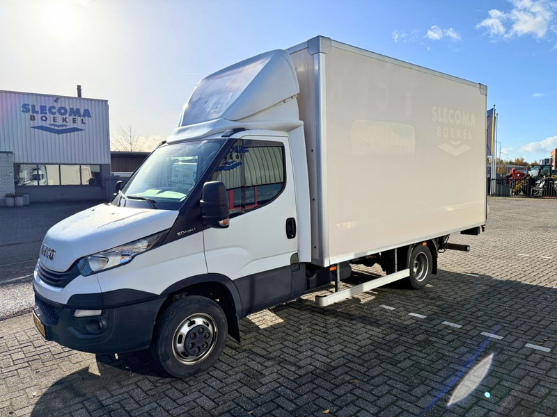 Iveco Daily 50-150 Bakwagen - Camion fourgon: photos 1 Iveco Daily 50-150 Bakwagen - Camion fourgon: photos 1