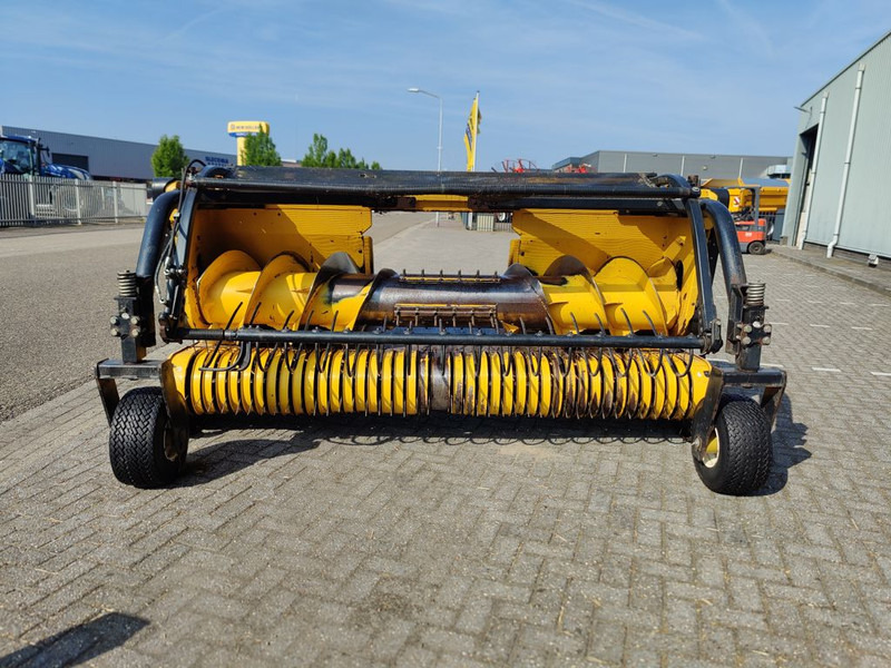 Accessoire aux ensileuses New Holland 273 Gras Pick Up: photos 6 Accessoire aux ensileuses New Holland 273 Gras Pick Up: photos 6