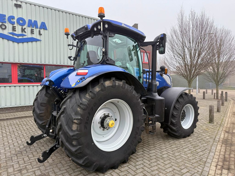 New Holland T7.270AC Stage V - Tracteur agricole: photos 3 New Holland T7.270AC Stage V - Tracteur agricole: photos 3