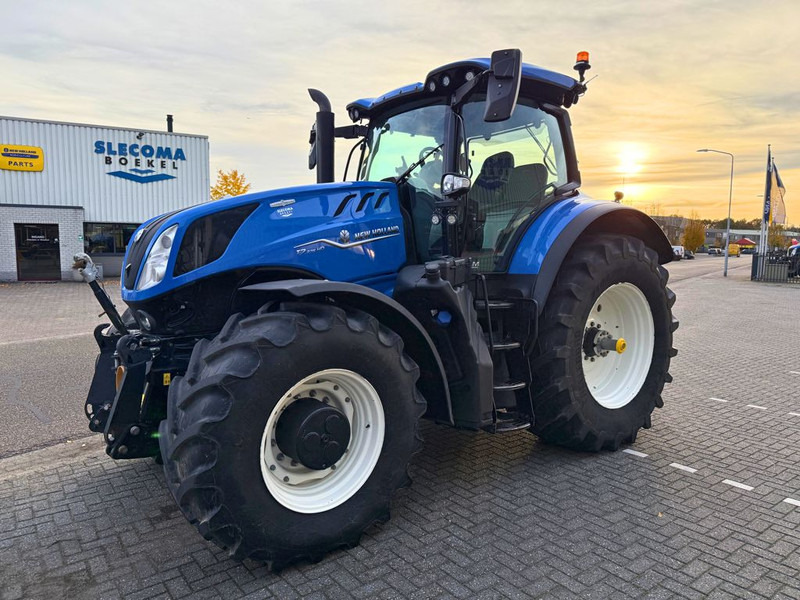 New Holland T7.275HD AC Stage V New Gen - Tracteur agricole: photos 1 New Holland T7.275HD AC Stage V New Gen - Tracteur agricole: photos 1