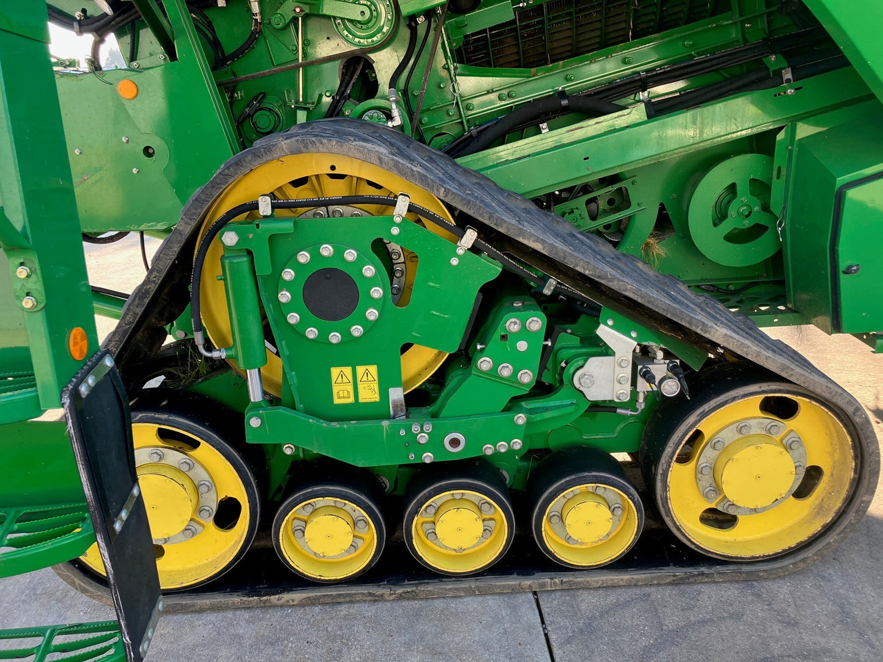 Moissonneuse-batteuse JOHN DEERE S685 TM: photos 16