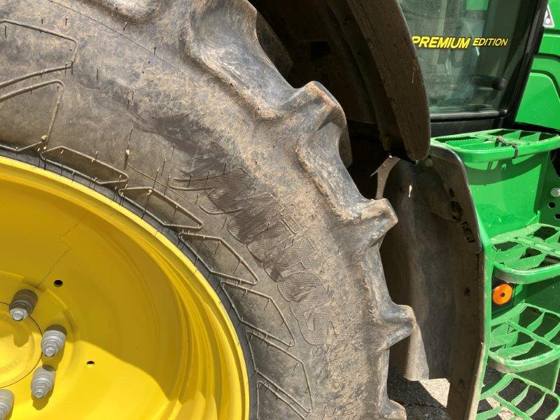 Tracteur agricole John Deere 6130R: photos 12