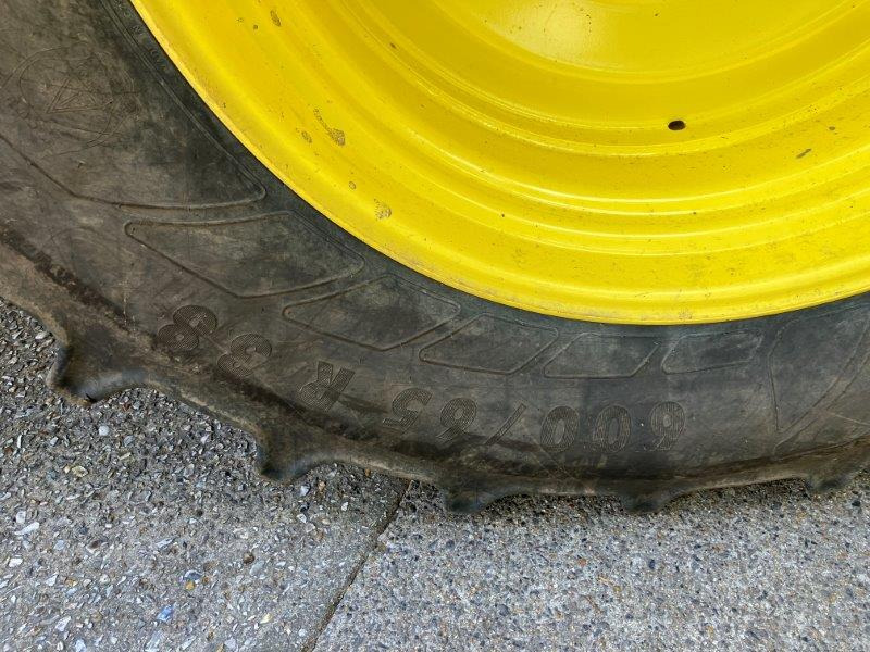 Tracteur agricole John Deere 6130R: photos 13