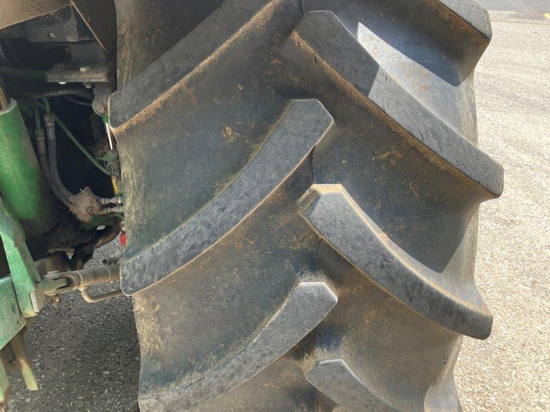 Tracteur agricole John Deere 6130R: photos 17