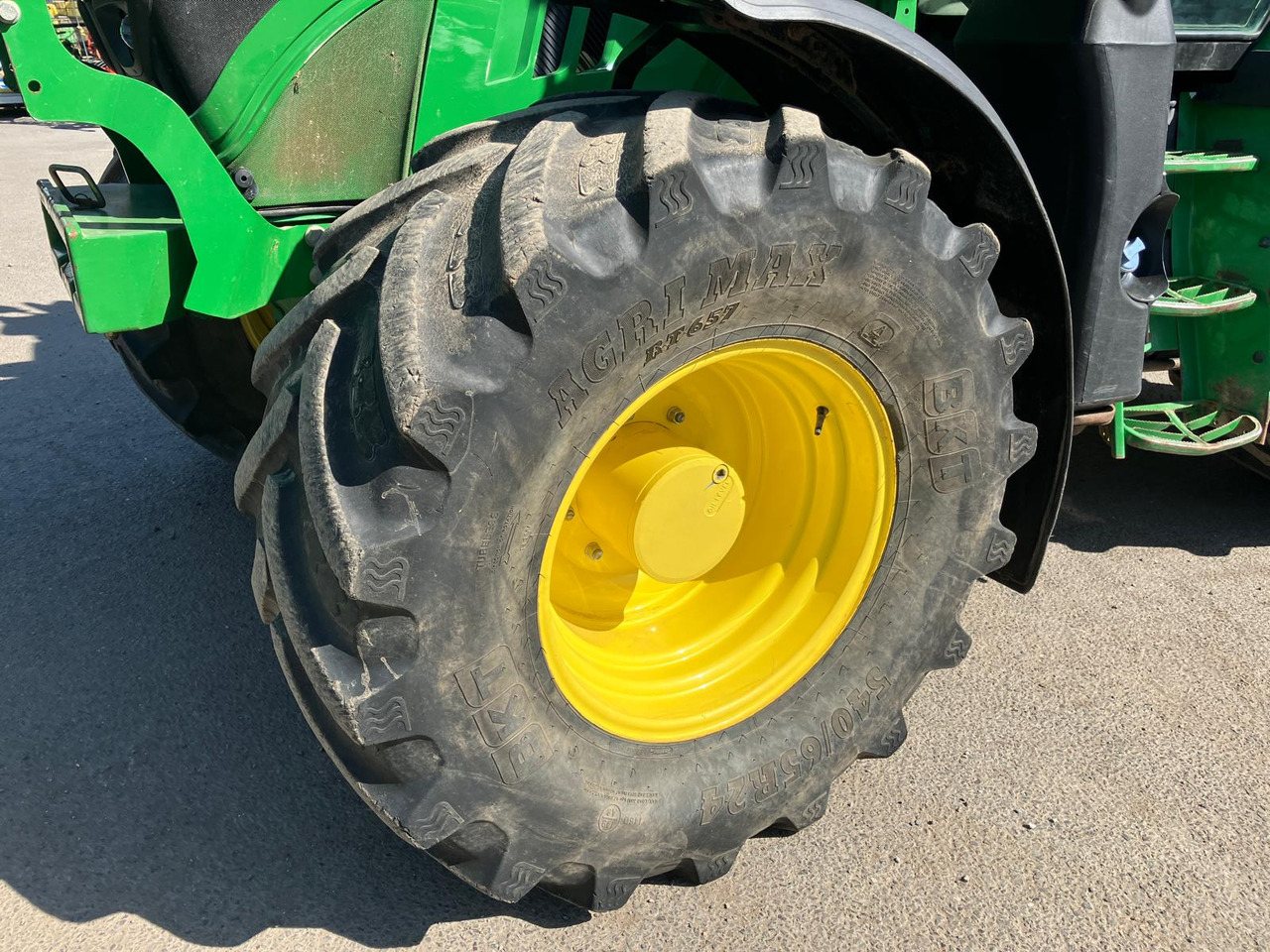 John Deere 6130R - Tracteur agricole: photos 2 John Deere 6130R - Tracteur agricole: photos 2