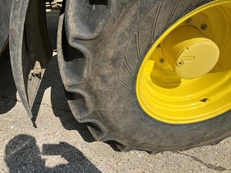 Tracteur agricole John Deere 6130R: photos 20