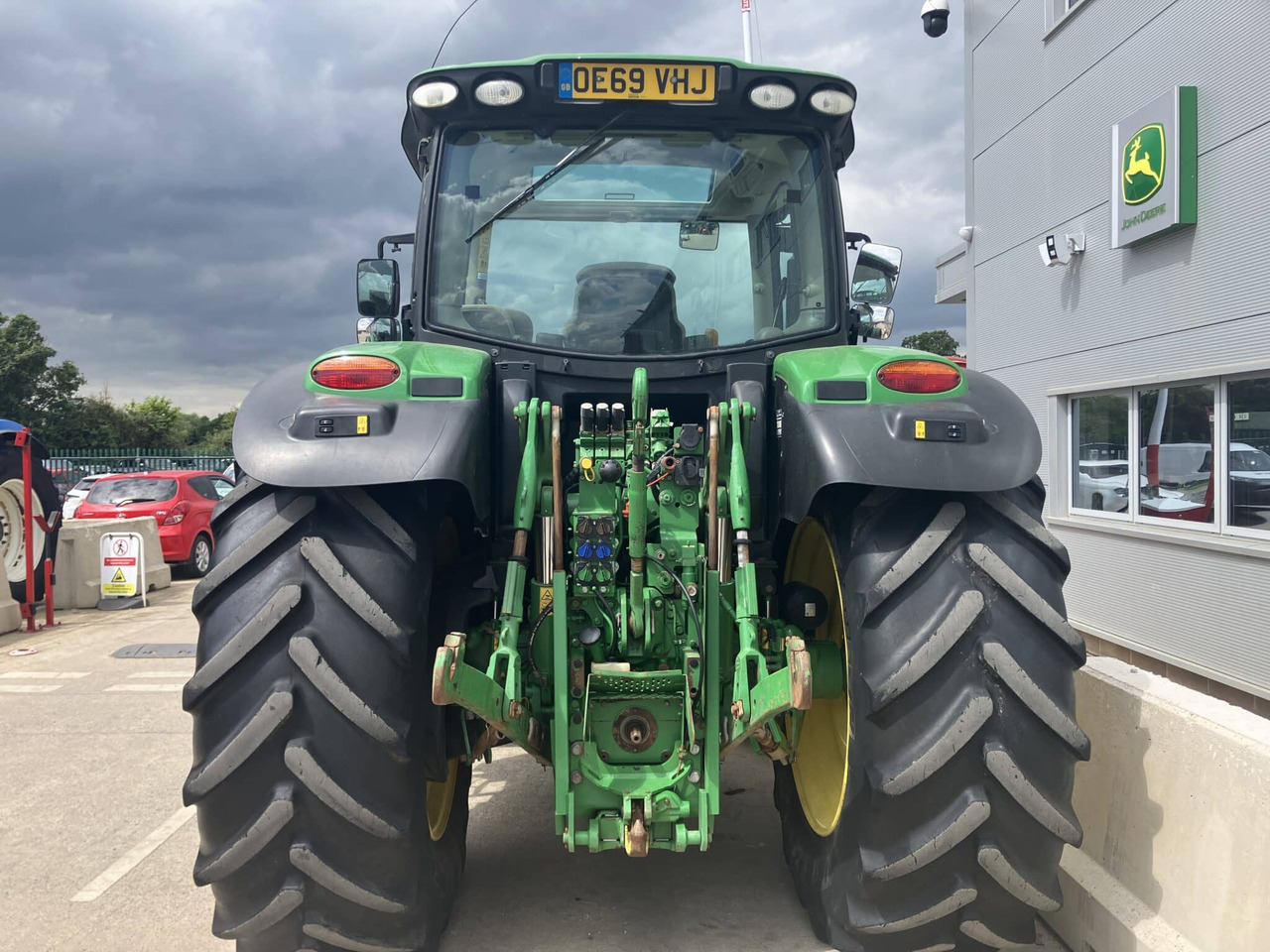John Deere 6155R - Tracteur agricole: photos 4 John Deere 6155R - Tracteur agricole: photos 4