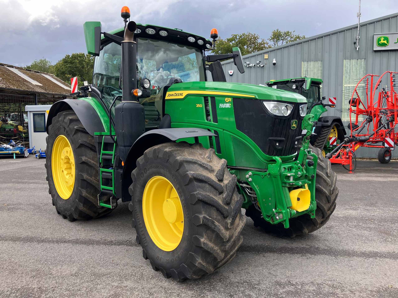 John Deere 6R 250 - Tracteur agricole: photos 4 John Deere 6R 250 - Tracteur agricole: photos 4