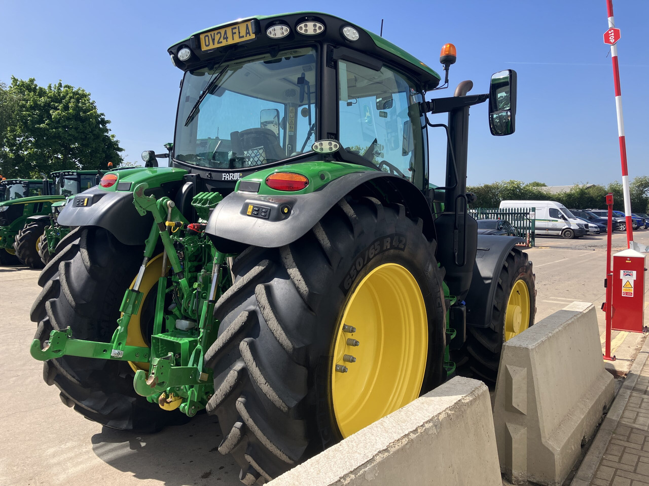 John Deere 6R155 - Tracteur agricole: photos 5 John Deere 6R155 - Tracteur agricole: photos 5