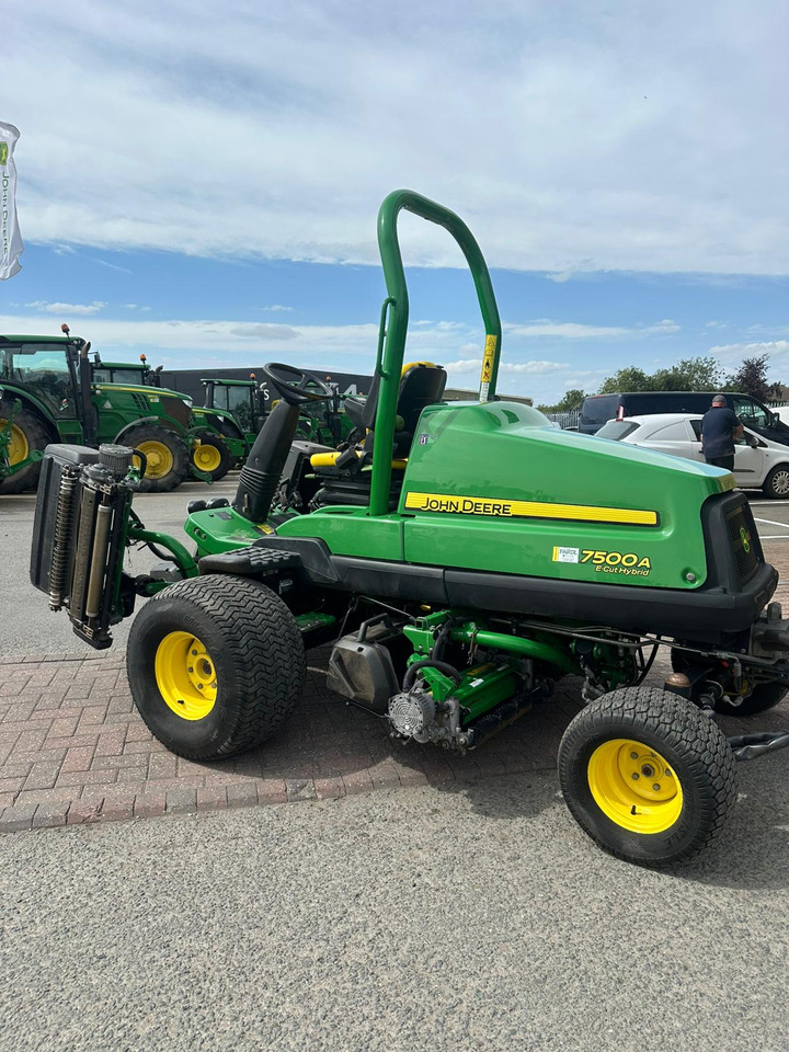 John Deere 7500AE Fairway Mower - Motofaucheuse: photos 3 John Deere 7500AE Fairway Mower - Motofaucheuse: photos 3