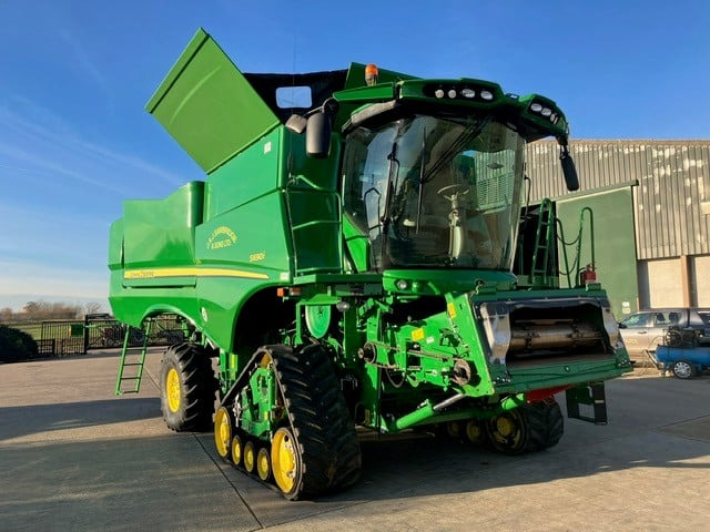 John Deere S690 TM - Moissonneuse-batteuse: photos 2 John Deere S690 TM - Moissonneuse-batteuse: photos 2