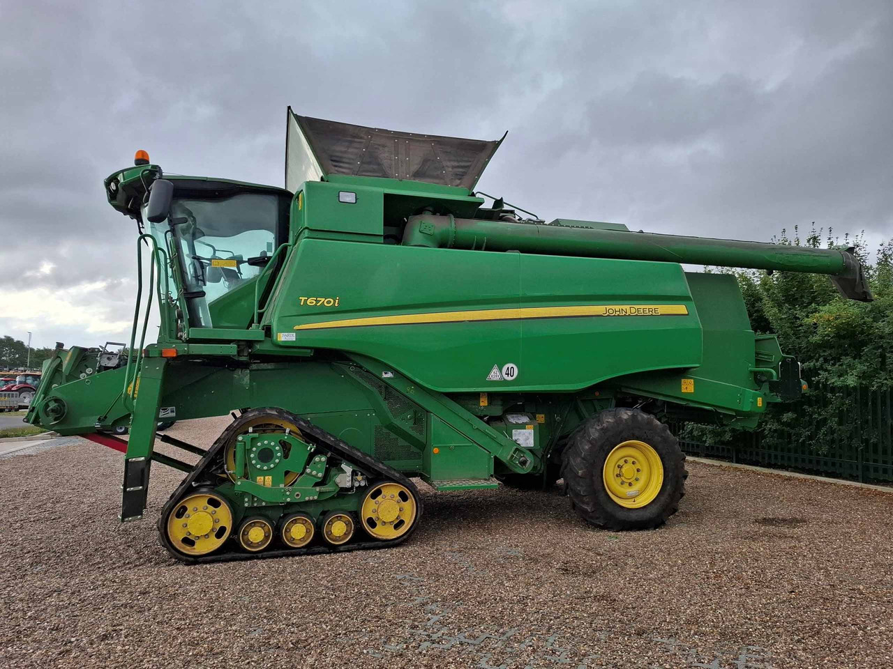 John Deere T670i - Moissonneuse-batteuse: photos 2 John Deere T670i - Moissonneuse-batteuse: photos 2