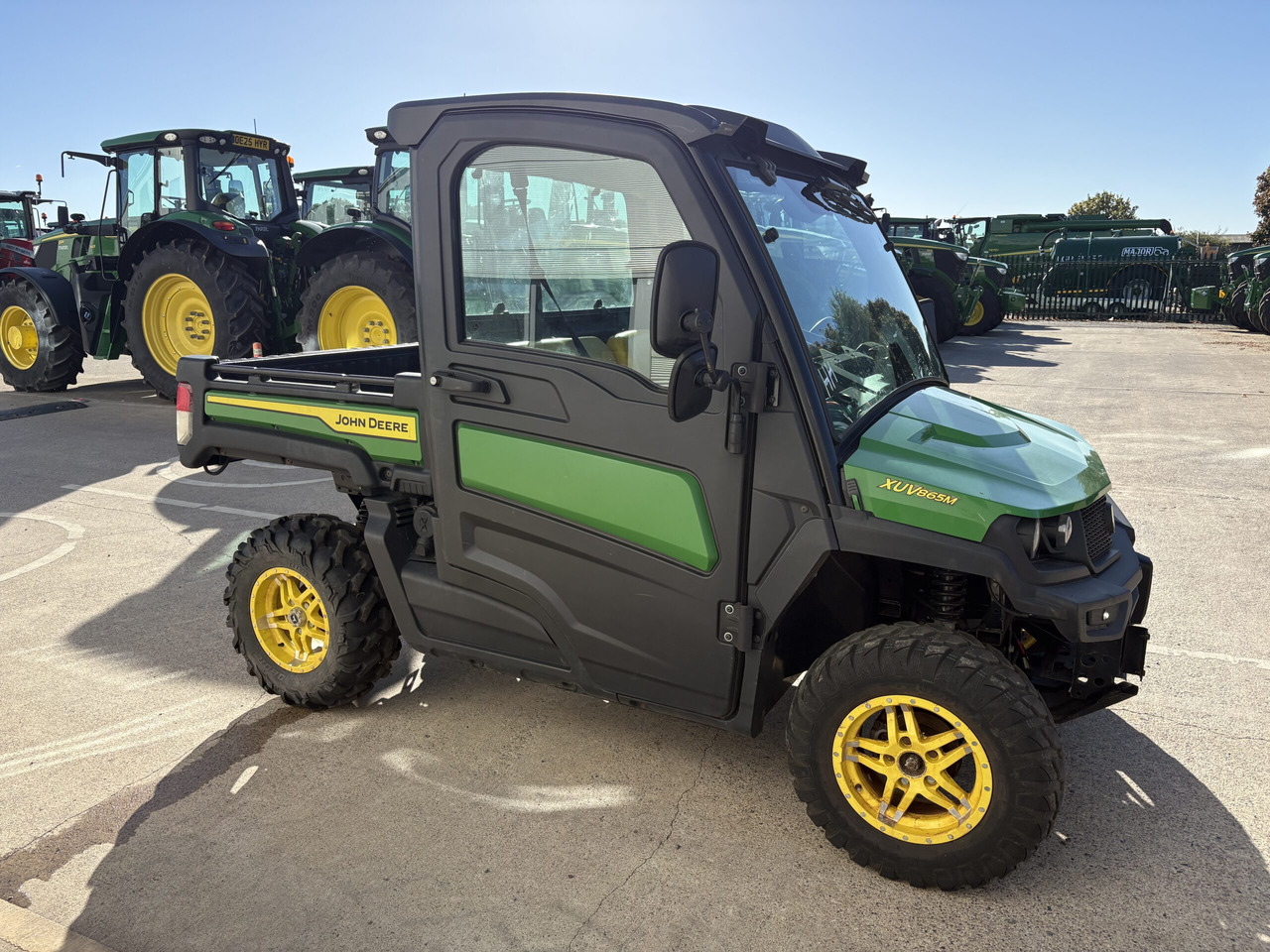 John Deere XUV865M Gator - Quadricycle: photos 2 John Deere XUV865M Gator - Quadricycle: photos 2