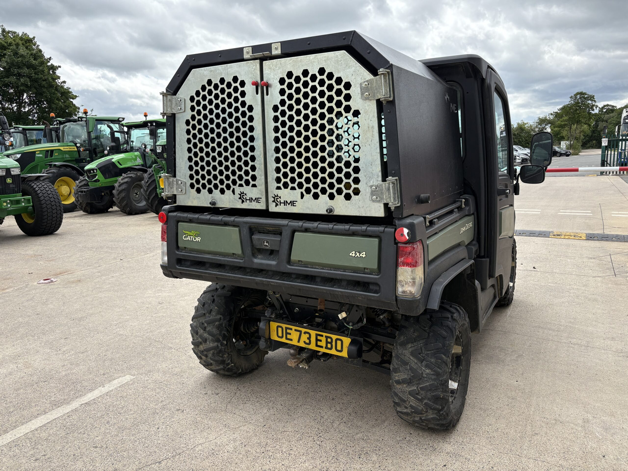 John Deere XUV865M Gator - Quadricycle: photos 4 John Deere XUV865M Gator - Quadricycle: photos 4