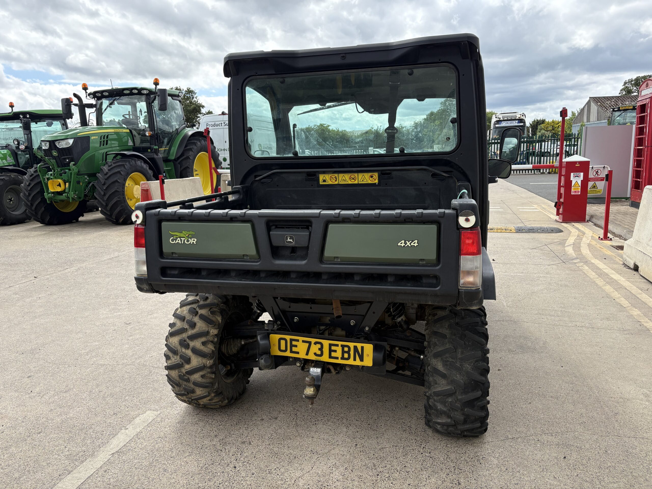John Deere XUV865M Gator - Quadricycle: photos 4 John Deere XUV865M Gator - Quadricycle: photos 4