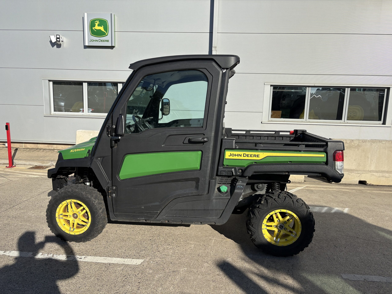 John Deere XUV865M Gator - Quadricycle: photos 1 John Deere XUV865M Gator - Quadricycle: photos 1