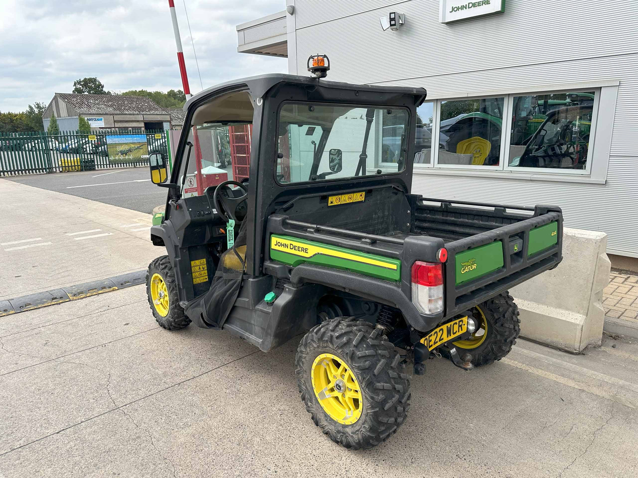 John Deere XUV865M - Quadricycle: photos 3 John Deere XUV865M - Quadricycle: photos 3