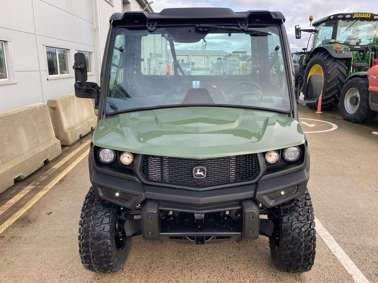 Quadricycle neuf John Deere XUV875M Gator: photos 8