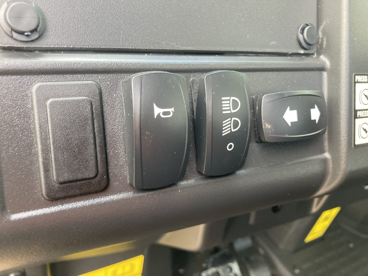 Quadricycle neuf John Deere XUV875M Gator: photos 15