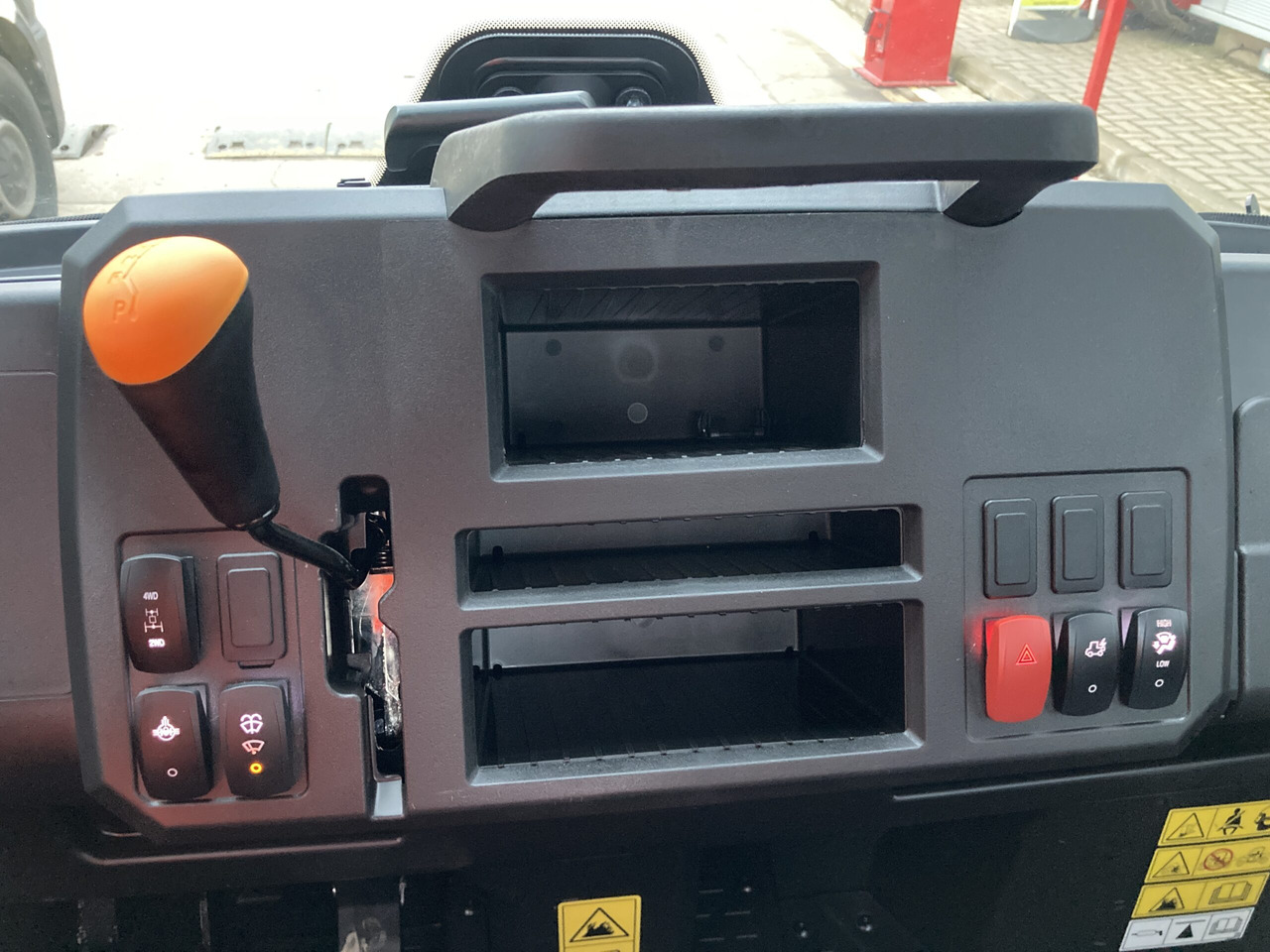 Quadricycle John Deere XUV875M Gator: photos 15