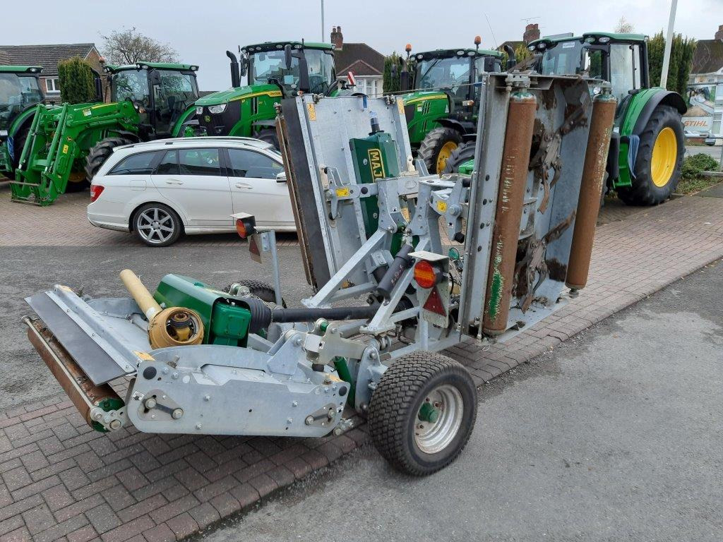 Major MJ76-360 Contoura mower - Broyeur/ Épareuse: photos 4 Major MJ76-360 Contoura mower - Broyeur/ Épareuse: photos 4