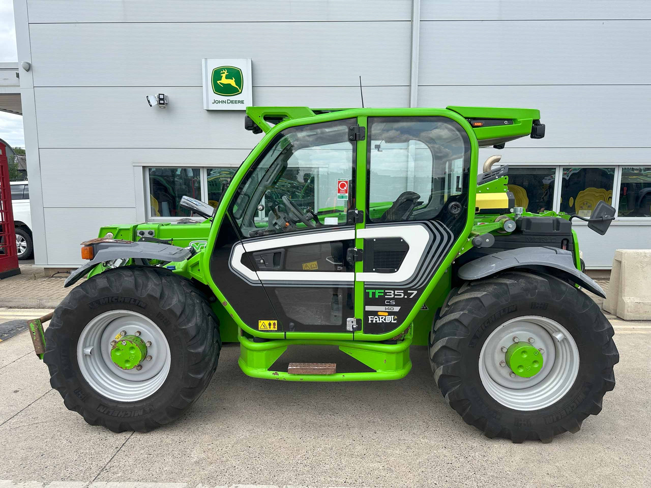 Merlo TF35.7 CS 140 - Chariot télescopique: photos 3 Merlo TF35.7 CS 140 - Chariot télescopique: photos 3