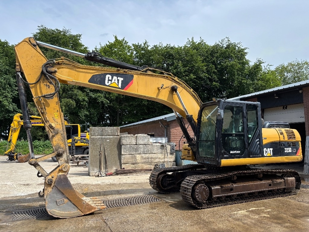 CAT 323 D LN - Pelle sur chenille: photos 2 CAT 323 D LN - Pelle sur chenille: photos 2