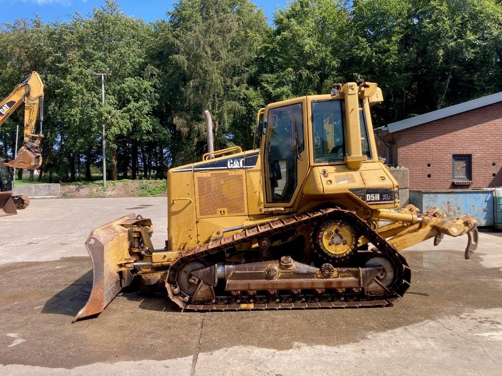 CAT D 5 N XL - Bulldozer: photos 2 CAT D 5 N XL - Bulldozer: photos 2