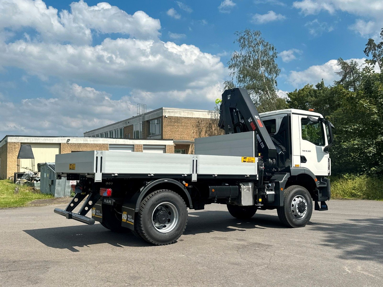 Camion grue MAN TGM 18.320 4x4 Euro 6e Pritsche Hiab 228-4 Kran: photos 14