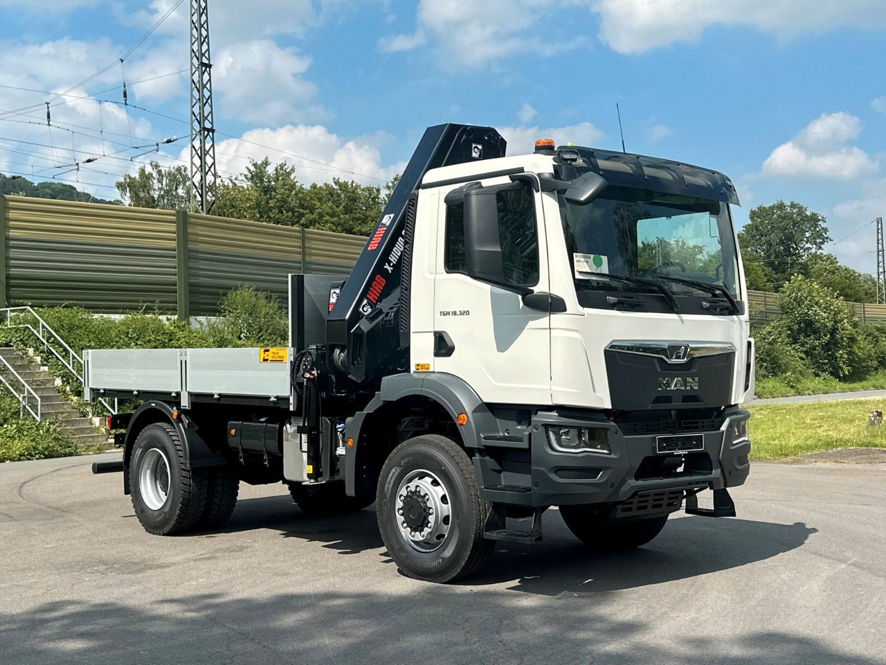 Camion grue MAN TGM 18.320 4x4 Euro 6e Pritsche Hiab 228-4 Kran: photos 16