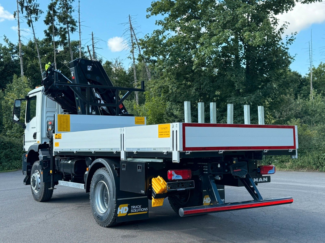 MAN TGM 18.320 4x4 Hiab 228-4 Kran - Camion grue: photos 5 MAN TGM 18.320 4x4 Hiab 228-4 Kran - Camion grue: photos 5