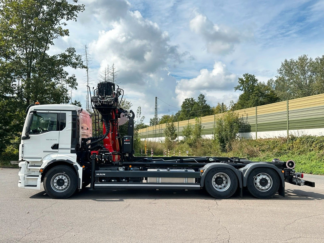MAN TGS 26.470 6x2 Abrollkipper + Kran EPSILON - Camion ampliroll, Camion grue: photos 4 MAN TGS 26.470 6x2 Abrollkipper + Kran EPSILON - Camion ampliroll, Camion grue: photos 4