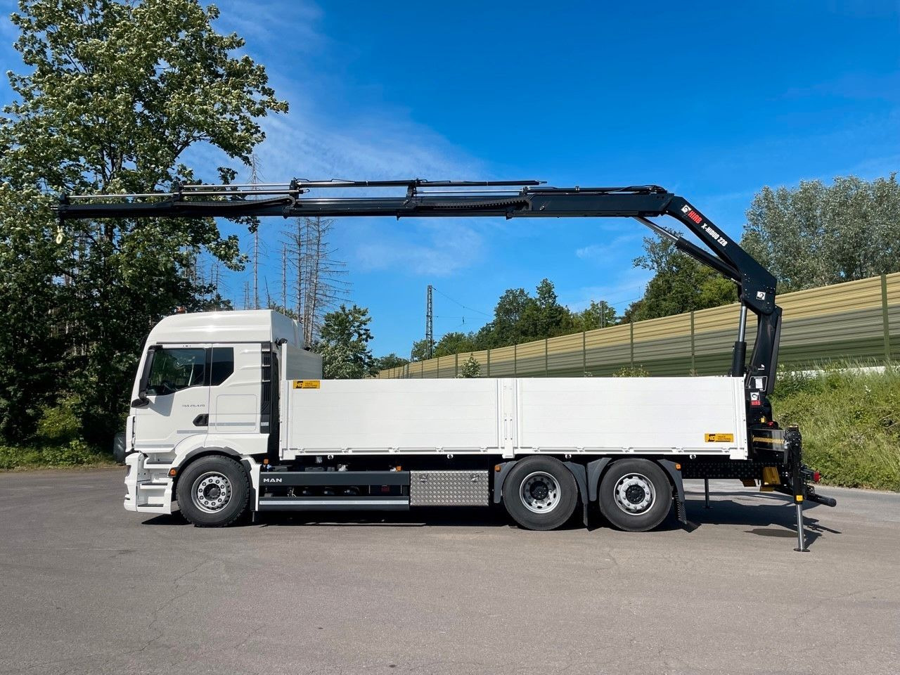 MAN TGS 26.480 6X2 Euro6 Retarder HIAB 228 - 4 - Camion plateau, Camion grue: photos 3 MAN TGS 26.480 6X2 Euro6 Retarder HIAB 228 - 4 - Camion plateau, Camion grue: photos 3
