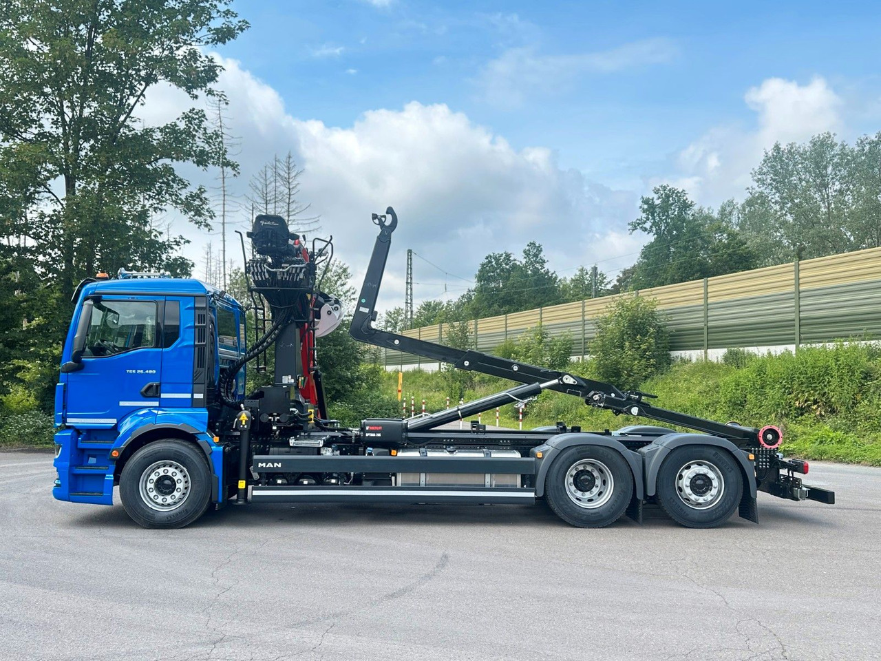 MAN TGS 26.480 6x2 Abrollkipper + Kran EPSILON - Camion ampliroll, Camion grue: photos 4 MAN TGS 26.480 6x2 Abrollkipper + Kran EPSILON - Camion ampliroll, Camion grue: photos 4