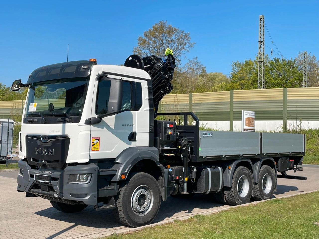 MAN TGS 33.440 6x4 HIAB 228-6 - Camion plateau, Camion grue: photos 2 MAN TGS 33.440 6x4 HIAB 228-6 - Camion plateau, Camion grue: photos 2