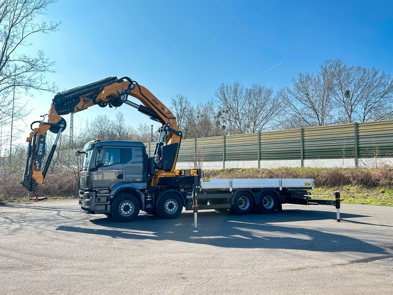 MAN TGS 35.520 8X4 TG 3 EFFER 955-8s +Jib 6sAUTOKRAN - Camion plateau, Camion grue: photos 3 MAN TGS 35.520 8X4 TG 3 EFFER 955-8s +Jib 6sAUTOKRAN - Camion plateau, Camion grue: photos 3